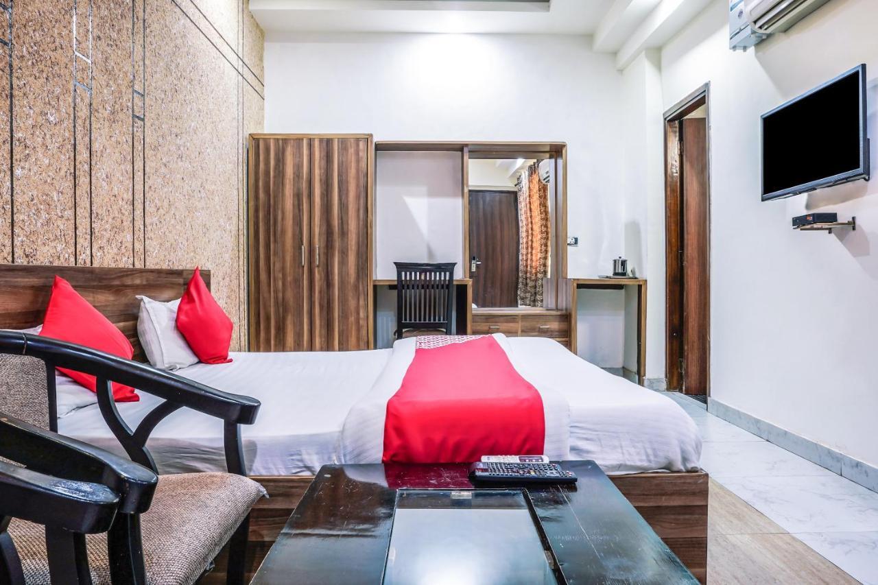 Oyo 18895 Hotel Kartikay Grand Hisār Eksteriør bilde